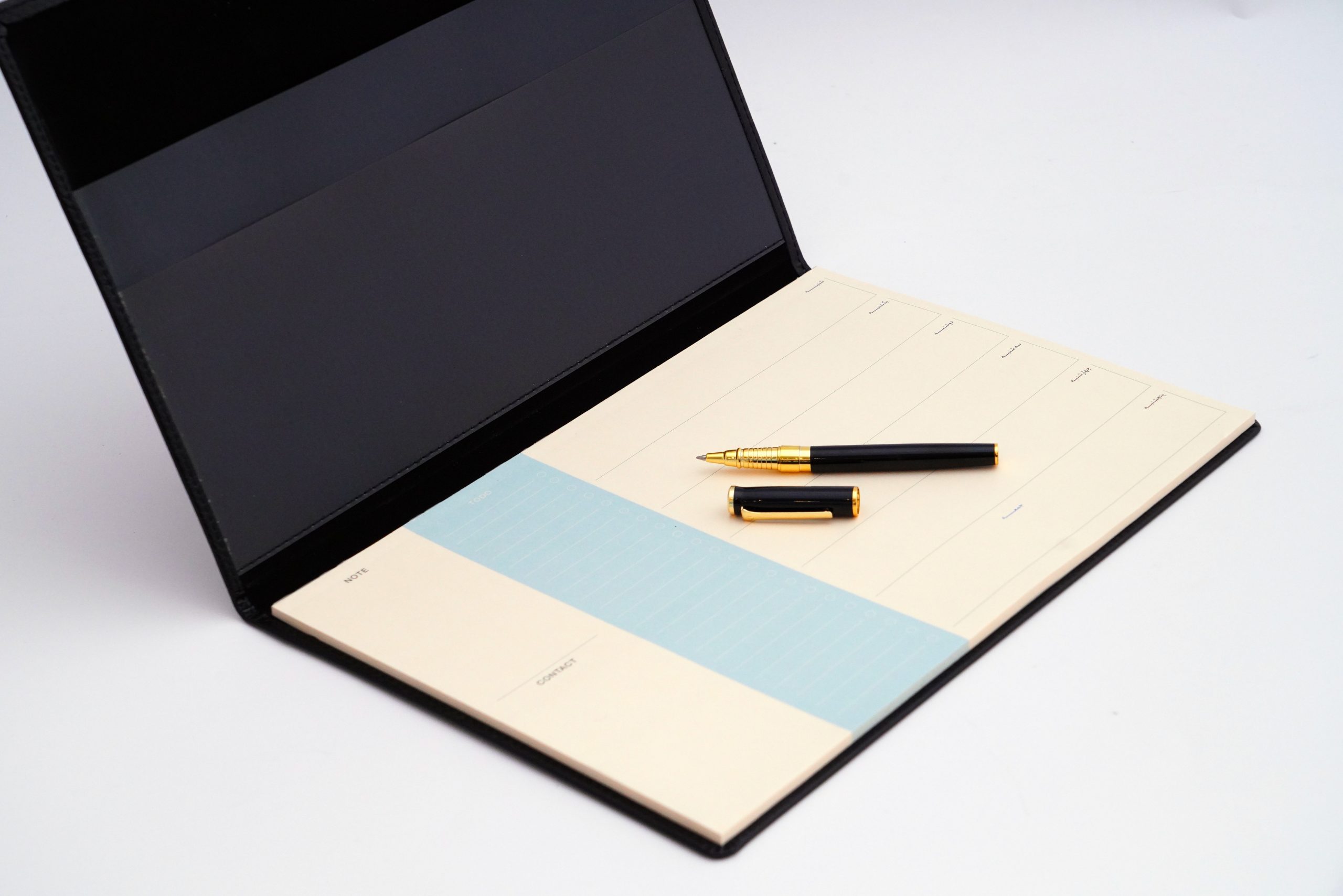 آریا صفحه دوم 1